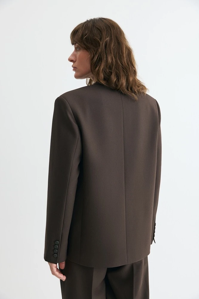 Жакет однобортный прямого силуэта