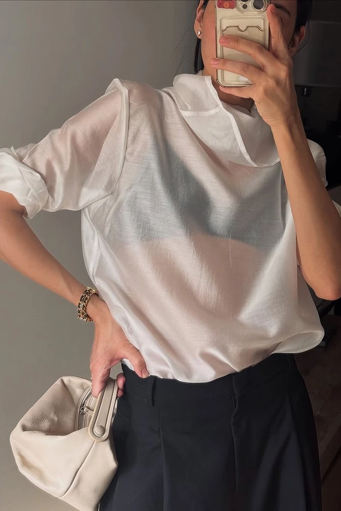 Блуза прозрачная с высоким воротником