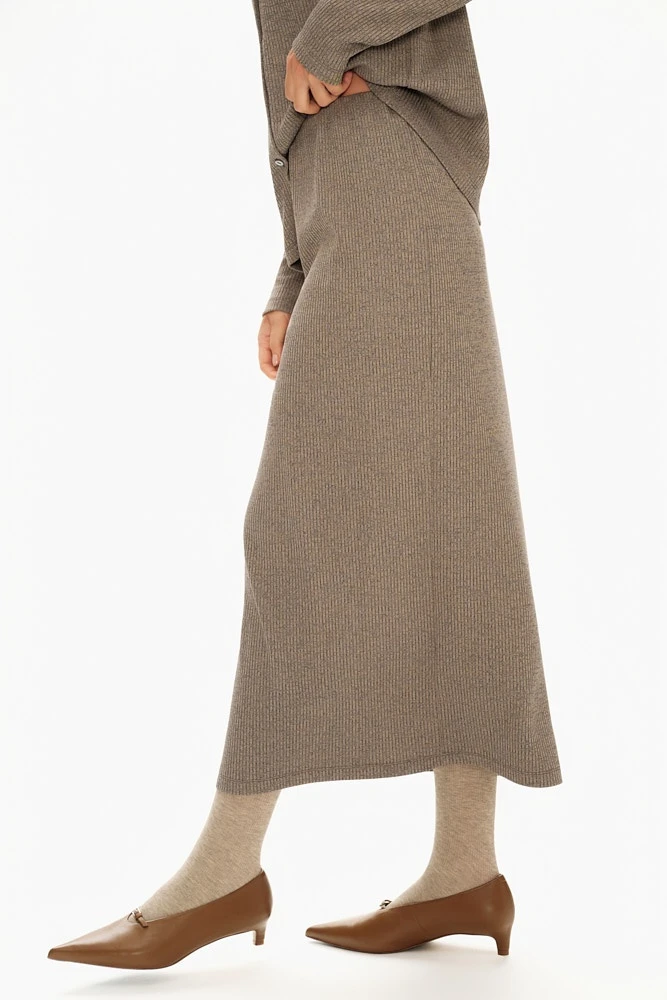 Юбка миди из трикотажа