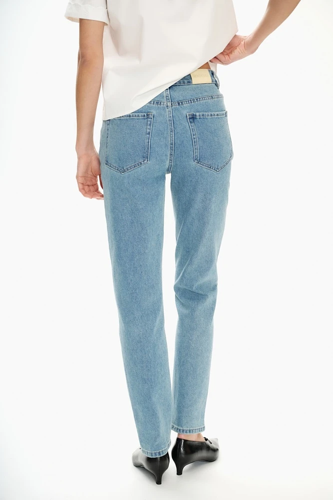 Джинсы-сигаретки