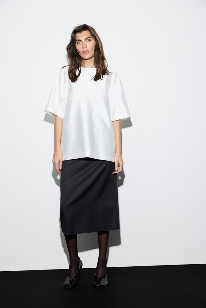 Топ оверсайз с молнией на спинке