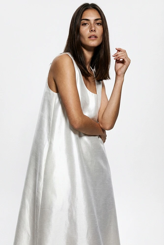 Платье миди О-силуэта