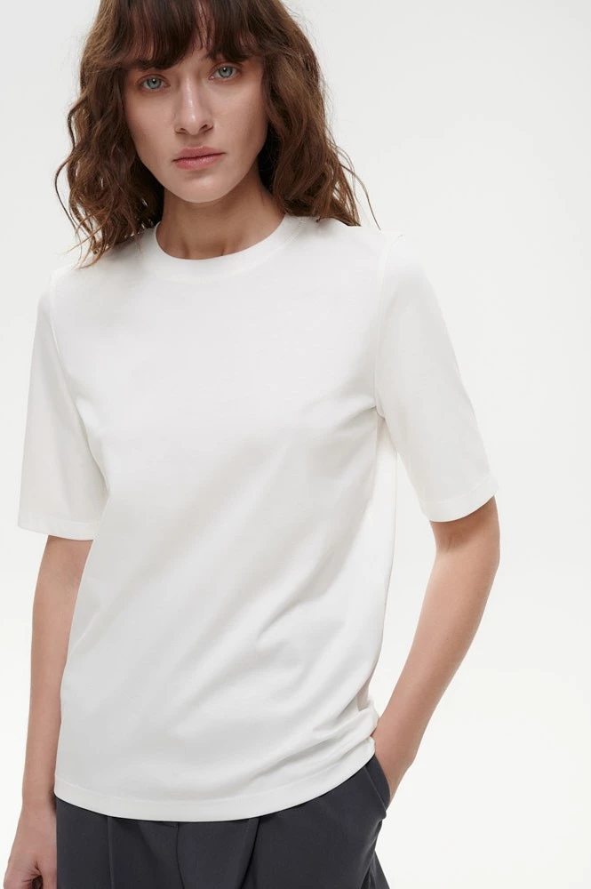 Футболка базовая с удлиненным рукавом