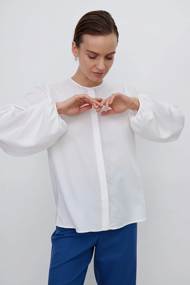 Блуза с каскадным рукавом