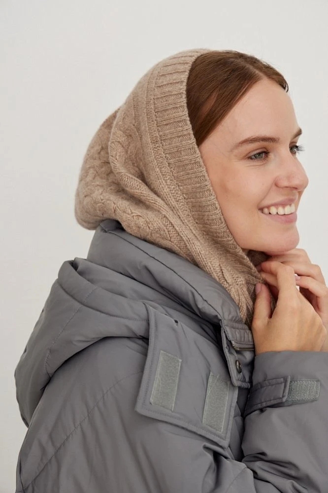 Капор с узором косы