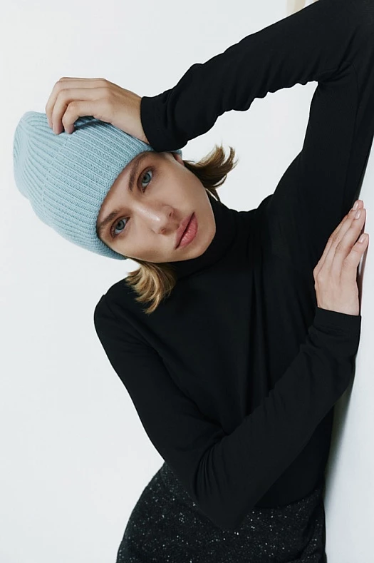 Шапка с отворотом (90% шерсть, 10% кашемир Голубой; Размер: One size)