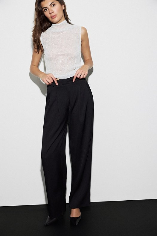 Брюки широкие со складками (Ацетат в рубчик арт.1804 Черный 60% ацетат, 40% п/э; Размер: M)