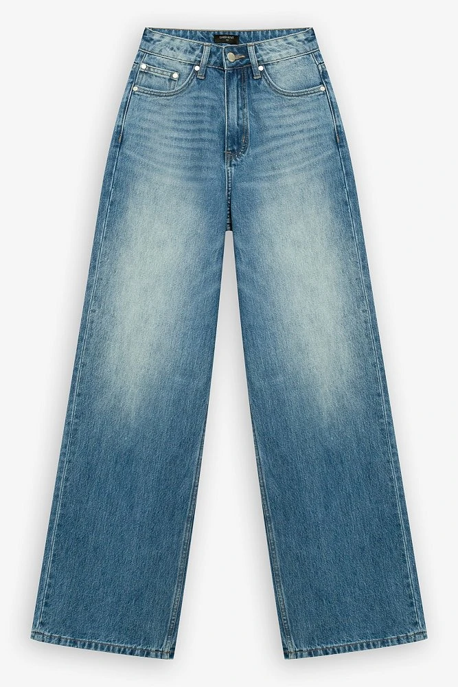 Джинсы прямые с потертостями