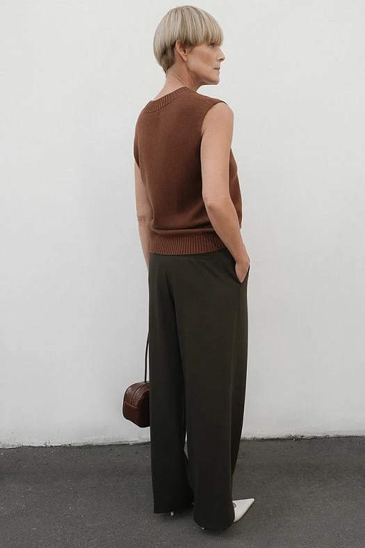 Брюки прямого кроя (Вискоза стрейч арт.1951 Хаки 67% вискоза, 28% п/э, 5% эластан; Размер: M)