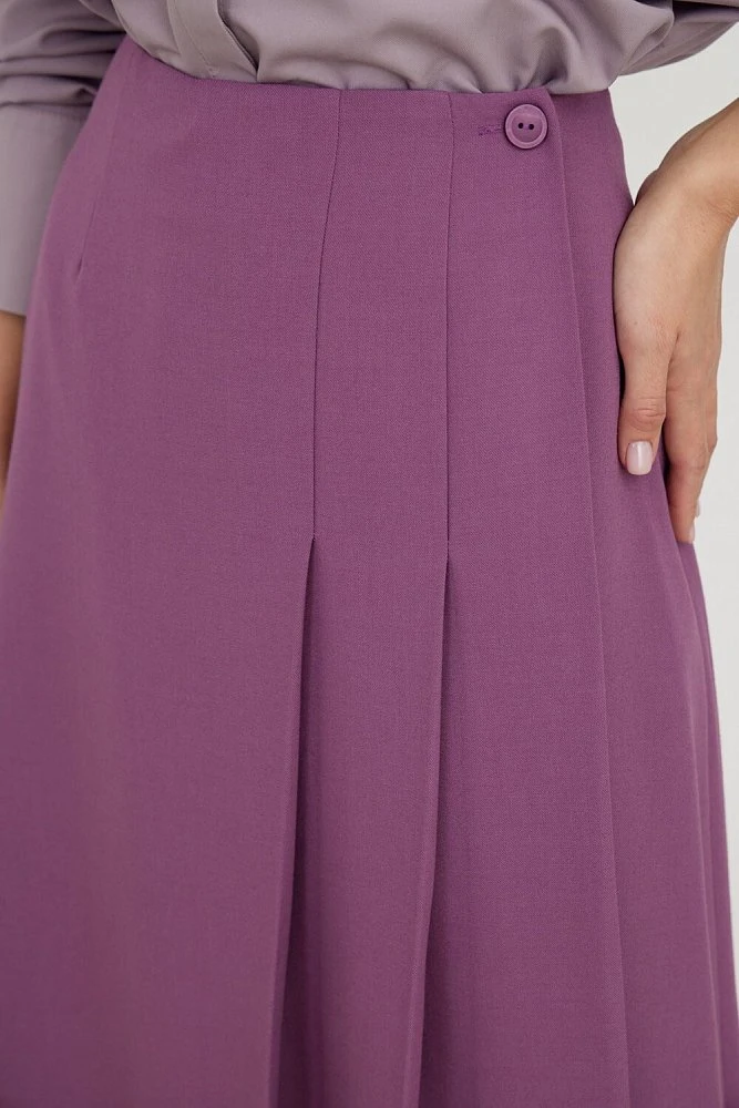 Юбка с асимметричными складками