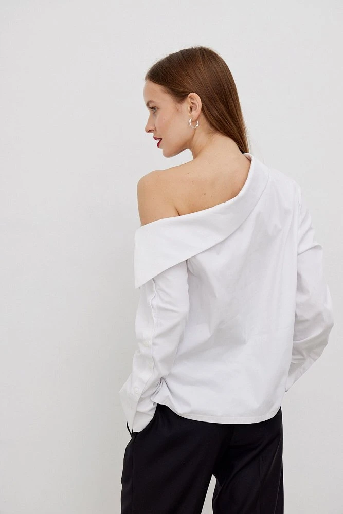 Рубашка с открытым плечом