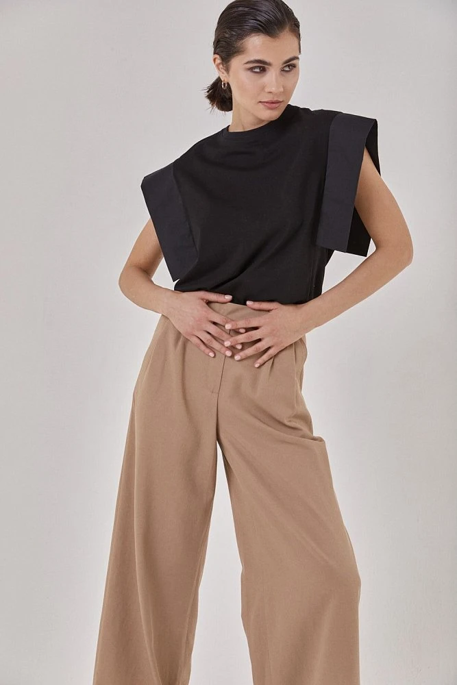 Футболка с квадратными рукавами