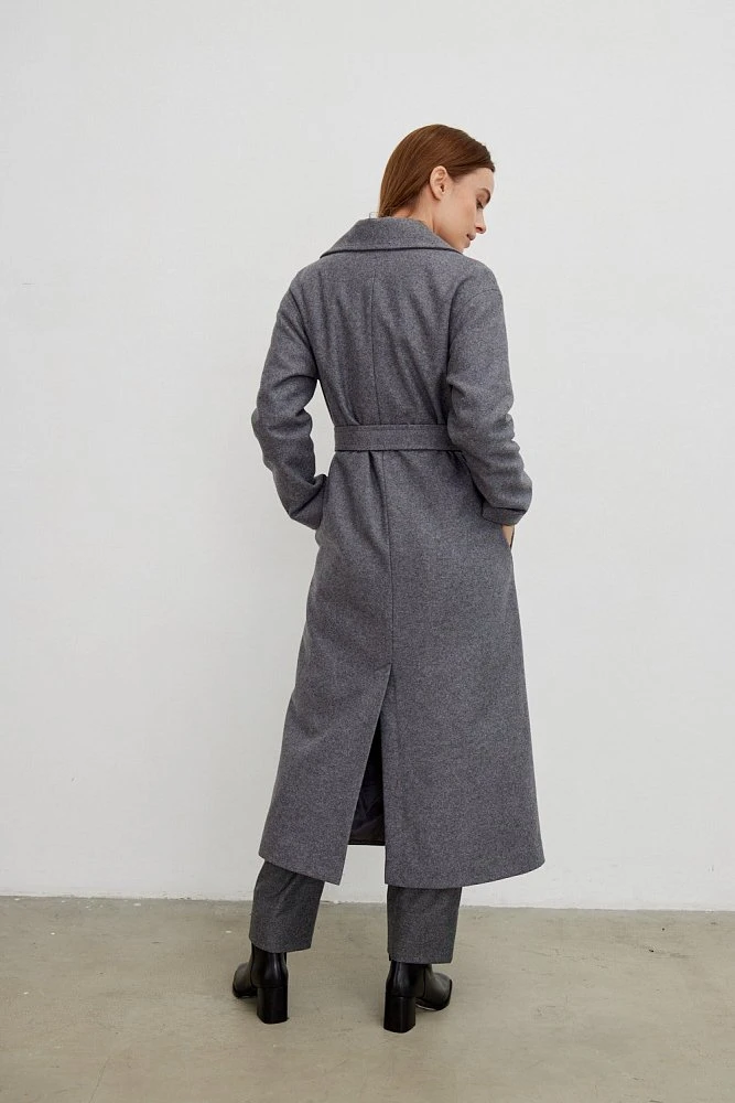 Пальто на запахе с поясом утепленное
