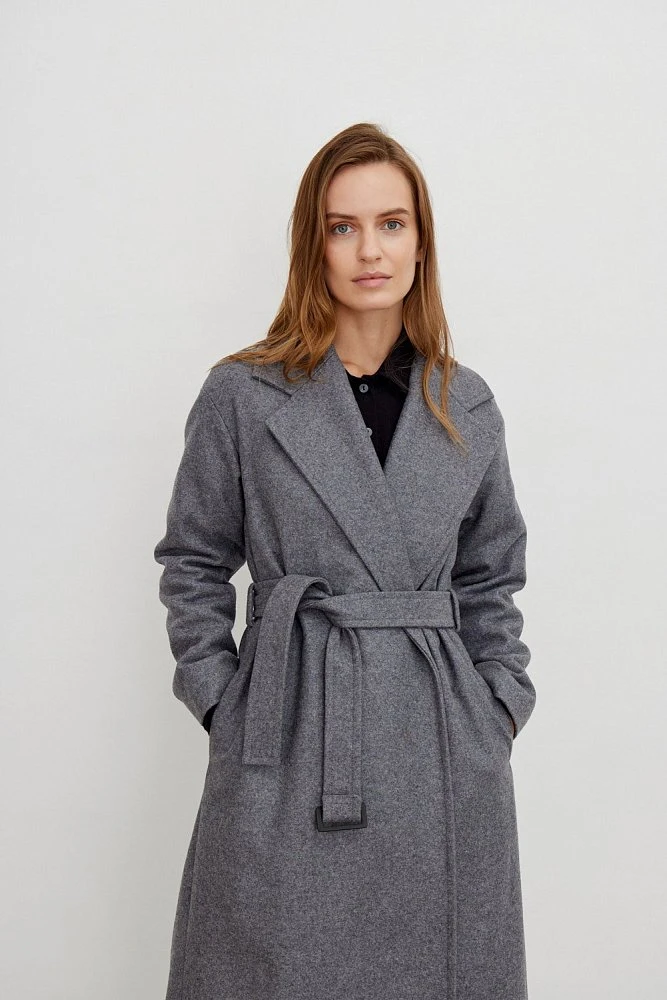 Пальто на запахе с поясом утепленное