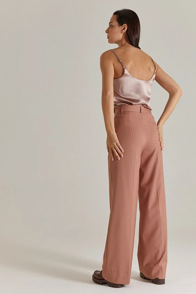 Брюки широкие с ремешками