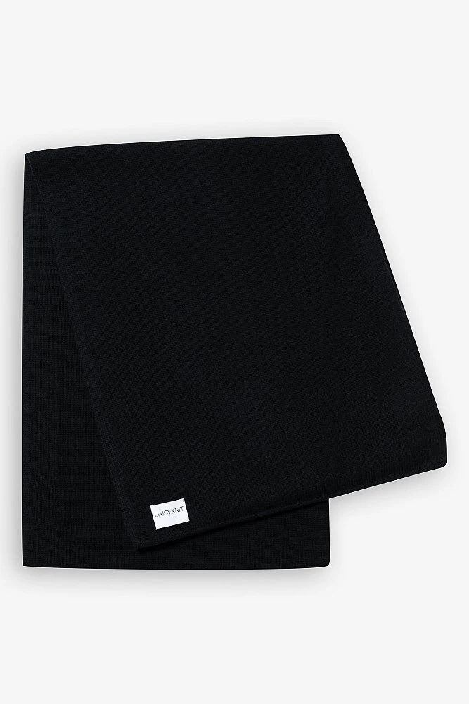 Шарф гладкой вязки