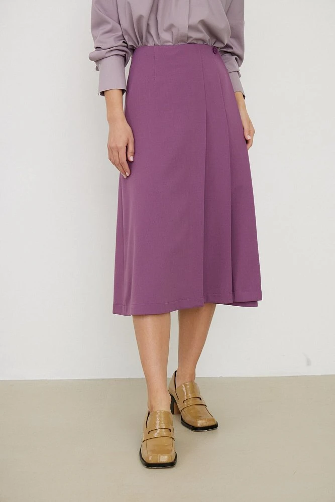 Юбка с асимметричными складками