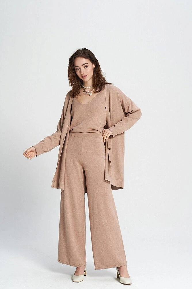 Кардиган вязаный облегченный