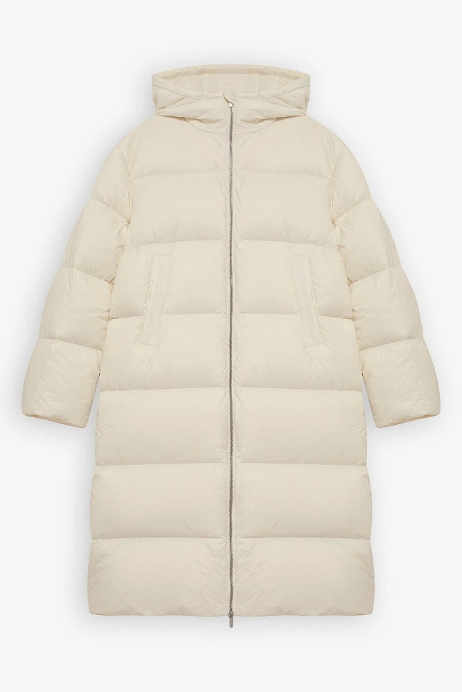 Пуховик миди стеганный с капюшоном