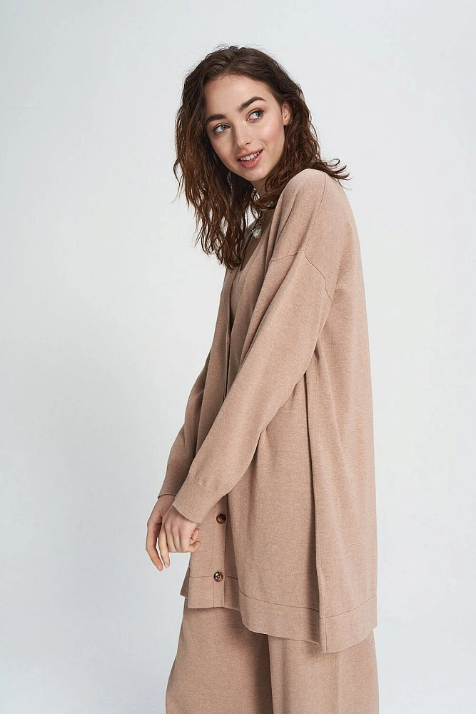 Кардиган вязаный облегченный