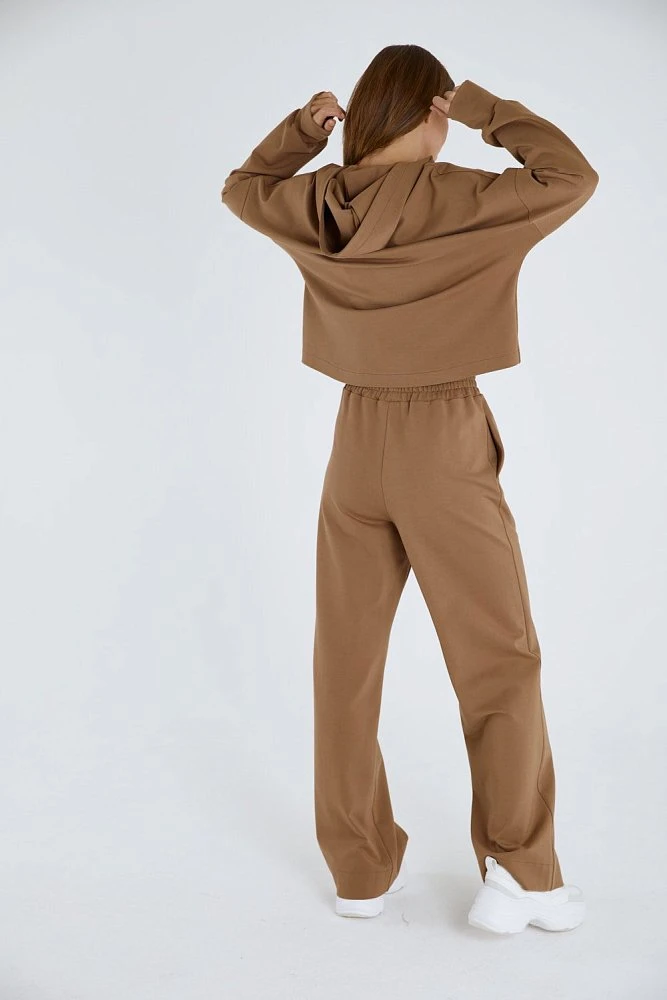 Брюки трикотажные широкие