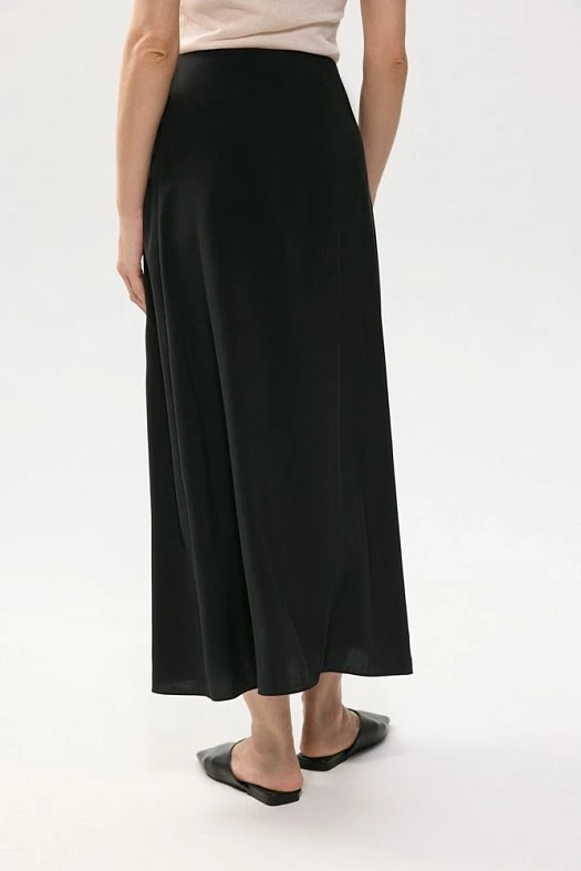 Юбка на запахе с эффектом мокрого шелка (92% вискоза, 8% п/э Черный; Размер: S)