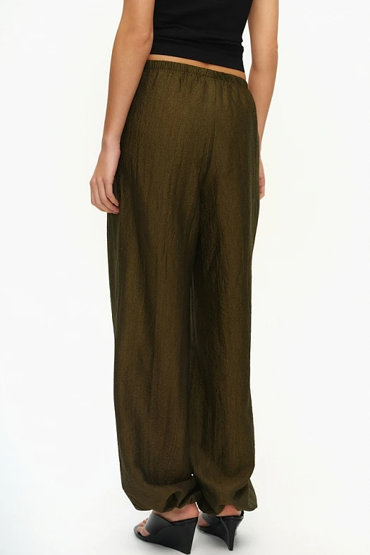 Брюки широкие с кулиской по низу (Ацетат арт.2011 Хаки 86% ацетат, 14% п/э; Размер: L)