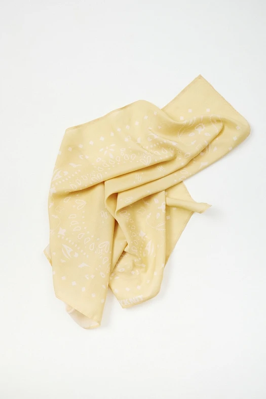 Платок с принтом (Модал с принтом под платок Светло-жёлтый 100% модал; Размер: OS)
