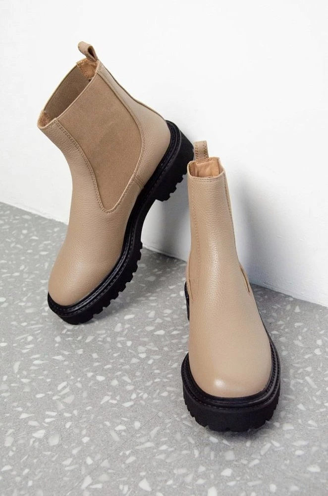 Челси на массивной подошве