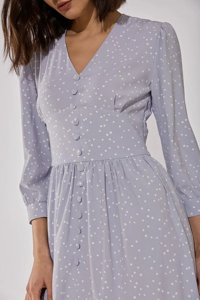 Платье с пуговицами в горох