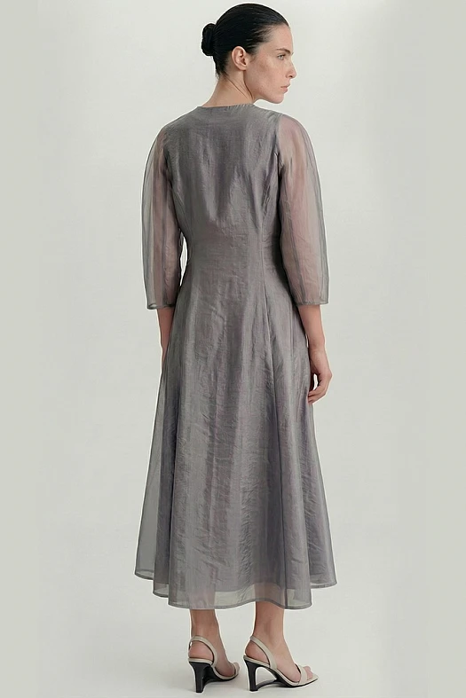 Платье миди приталенного силуэта из органзы (Тенсел прозрачный арт.1866 Серый 50% тенсел, 50% нейлон; Размер: S)