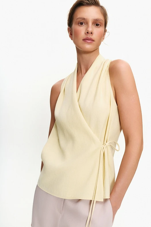 Топ на запахе изо льна (Вискоза с льном арт.2013 Светло-желтый 54% вискоза, 8% лен, 38% п/э; Размер: L)