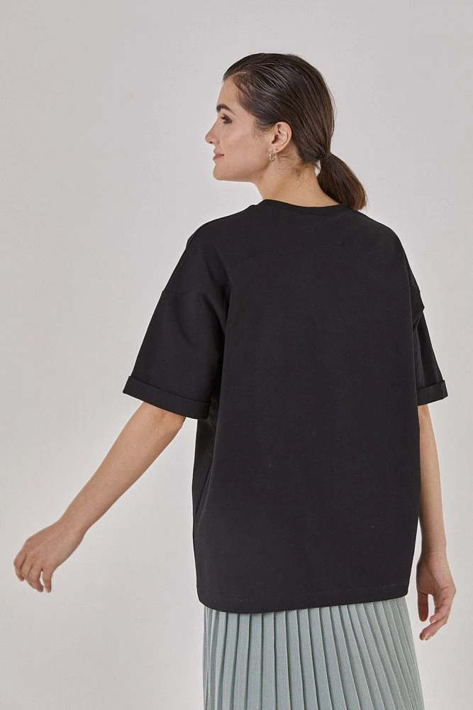 Футболка оверсайз с фигурной кокеткой