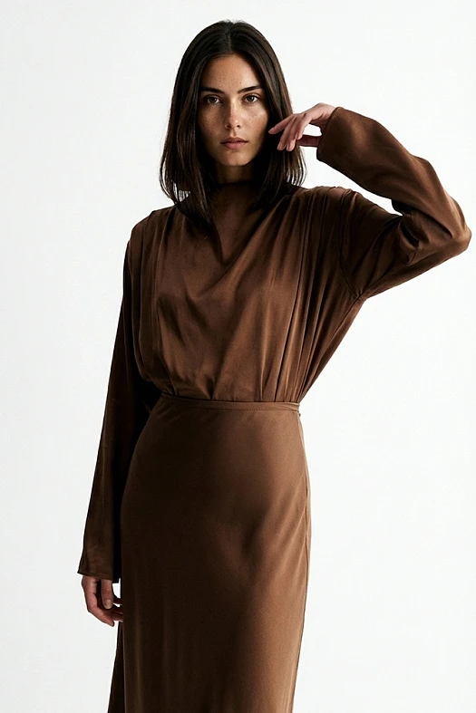 Блуза из атласной вискозы (Вискоза атласная арт.1908 Шоколадный 97% вискоза, 3% эластан; Размер: L)