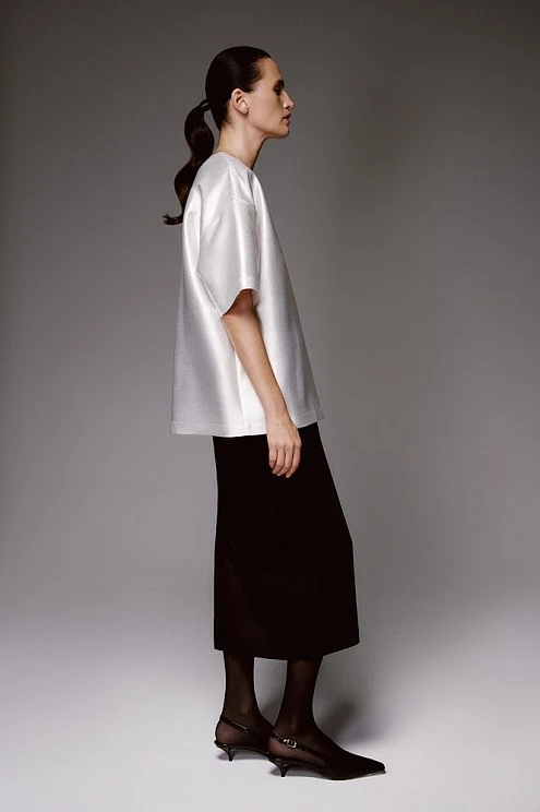 Топ оверсайз с молнией на спинке