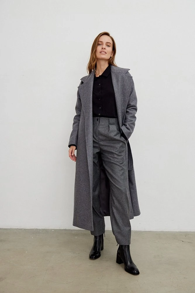 Пальто на запахе с поясом утепленное