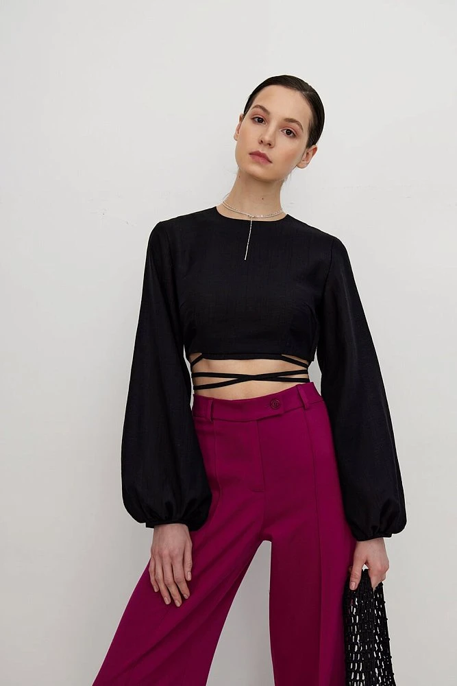 Блуза укороченная на завязках