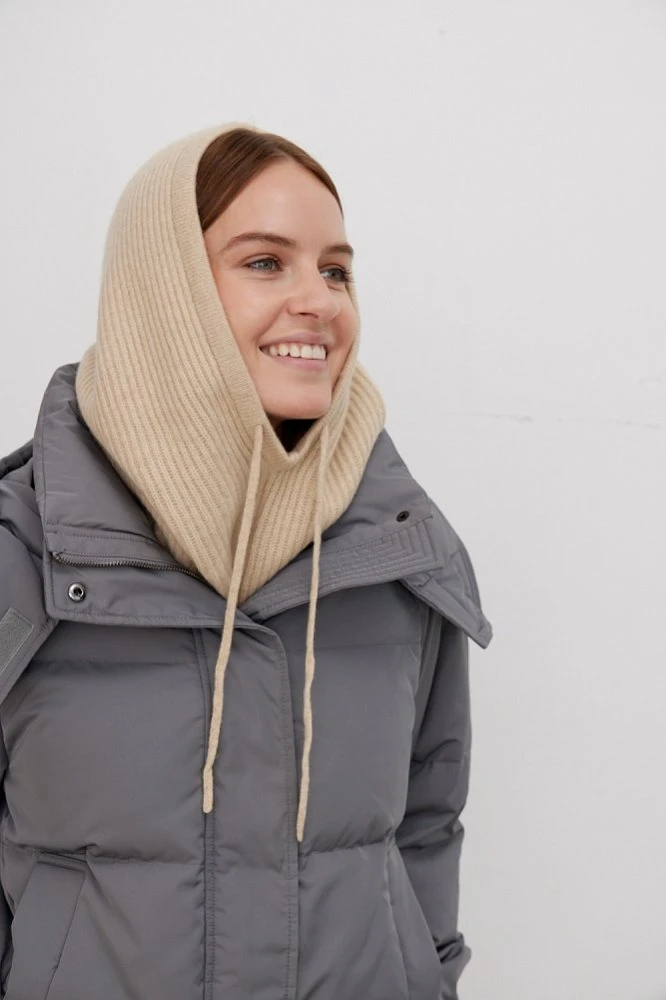 Капор с кулисой