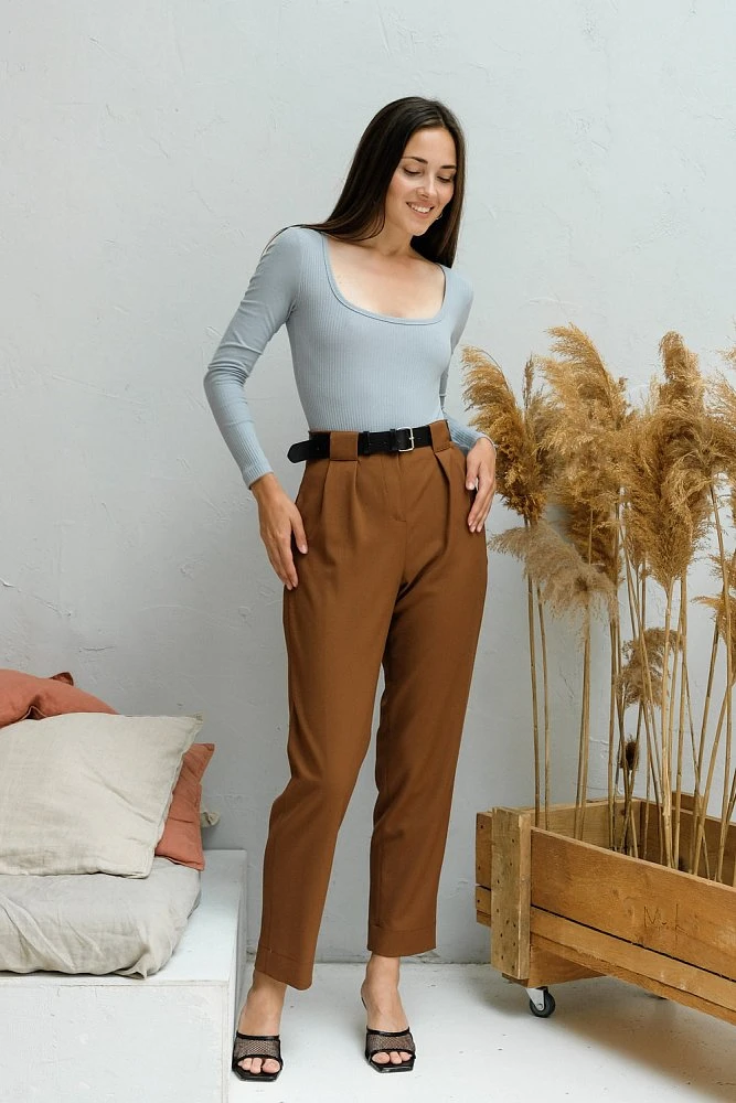 Боди с квадратной горловиной