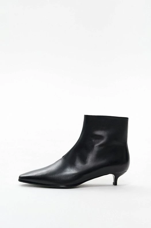 Ботильоны kitten heel (Натуральная кожа Черный, подошва - резина; Размер: 36)