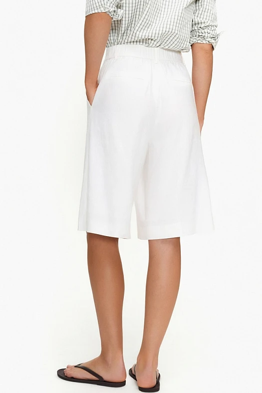 Бермуды изо льна (55% лен, 42% вискоза, 3% п/э Молочный; Размер: L)