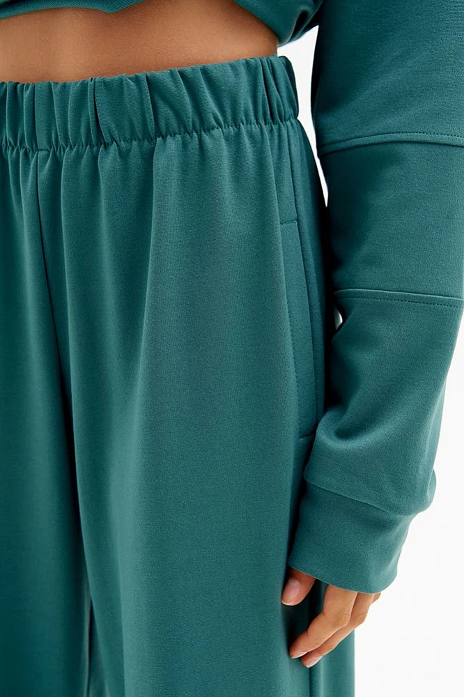 Брюки трикотажные прямые