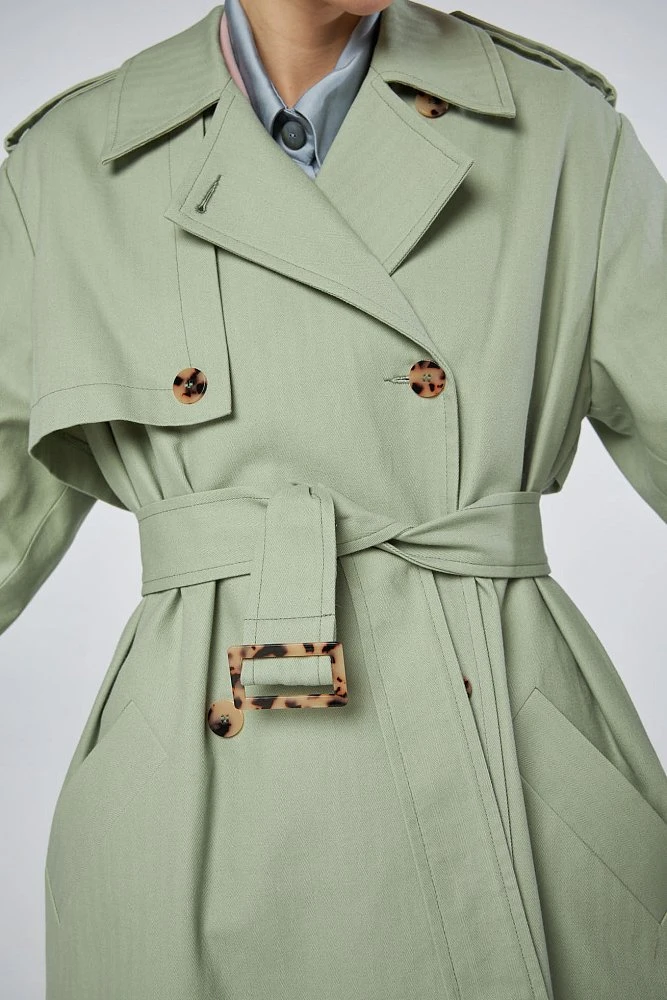 Тренч с отлетной кокеткой