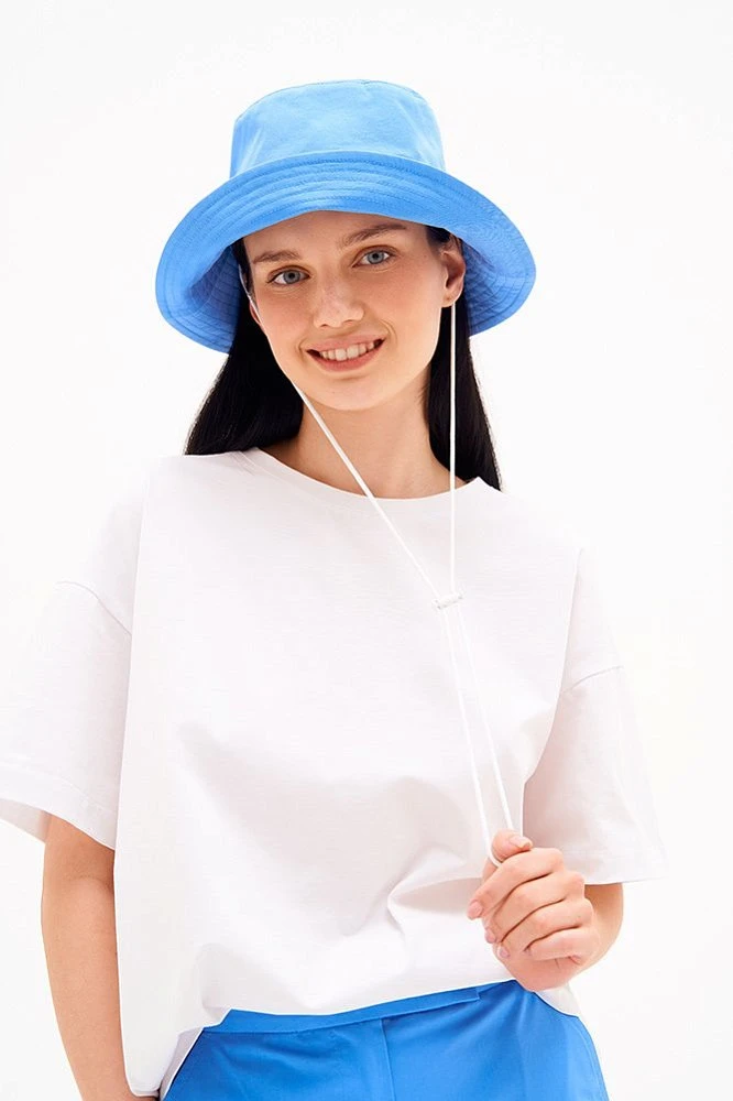 Панама со шнуром и фиксатором