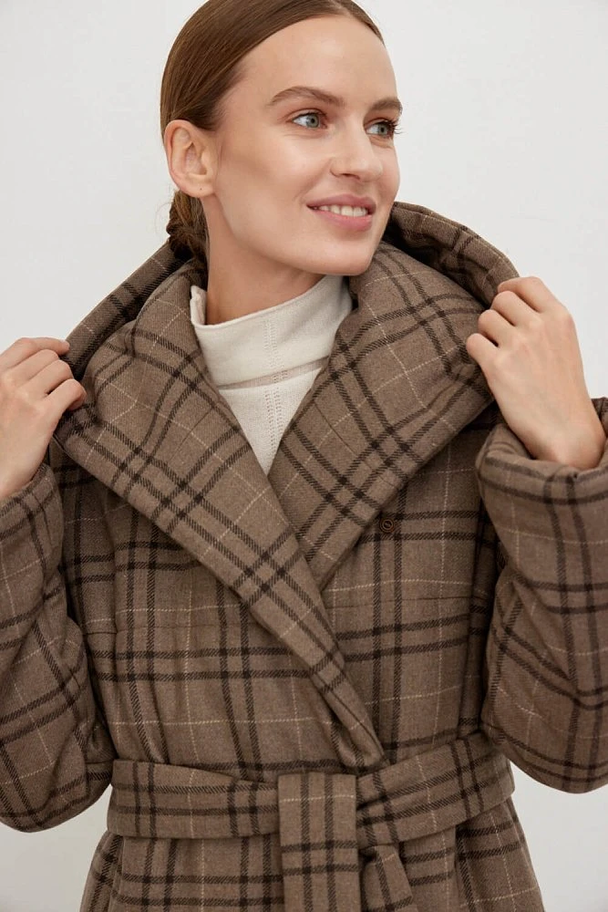 Пуховик удлиненный с капюшоном