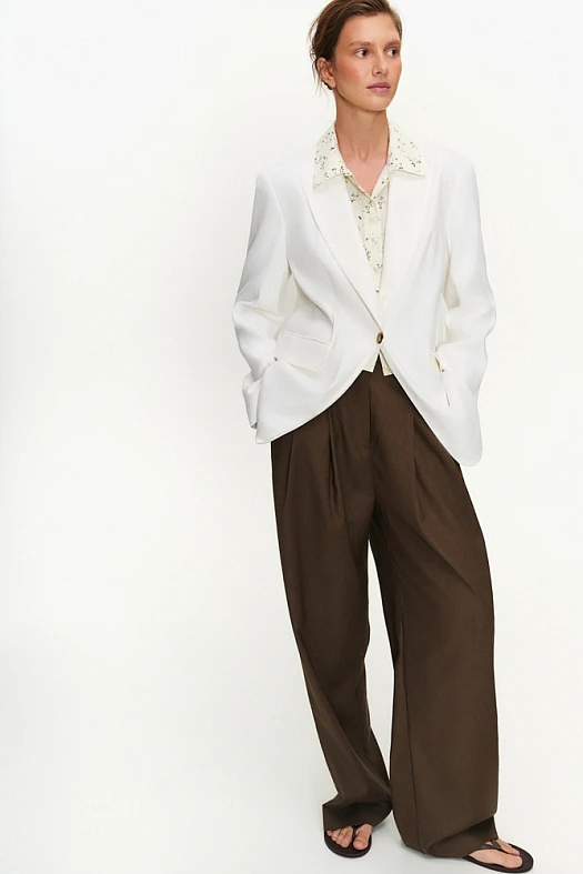 Жакет однобортный изо льна (55% лен, 42% вискоза, 3% п/э Молочный; Размер: L)