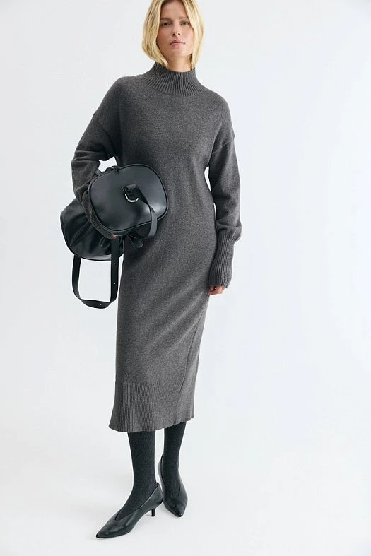 Платье миди вязаное с длинным рукавом (40% вискоза, 5% ангора, 5% шерсть, 30% п/э, 20% нейлон Серый; Размер: XS-S)