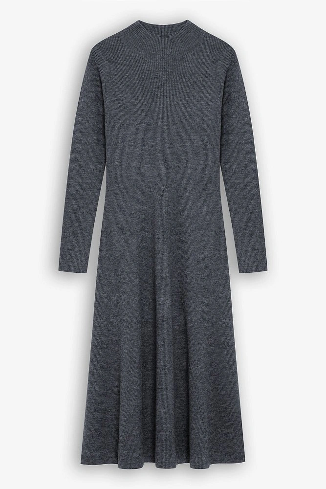 Платье миди вязанное с шерстью