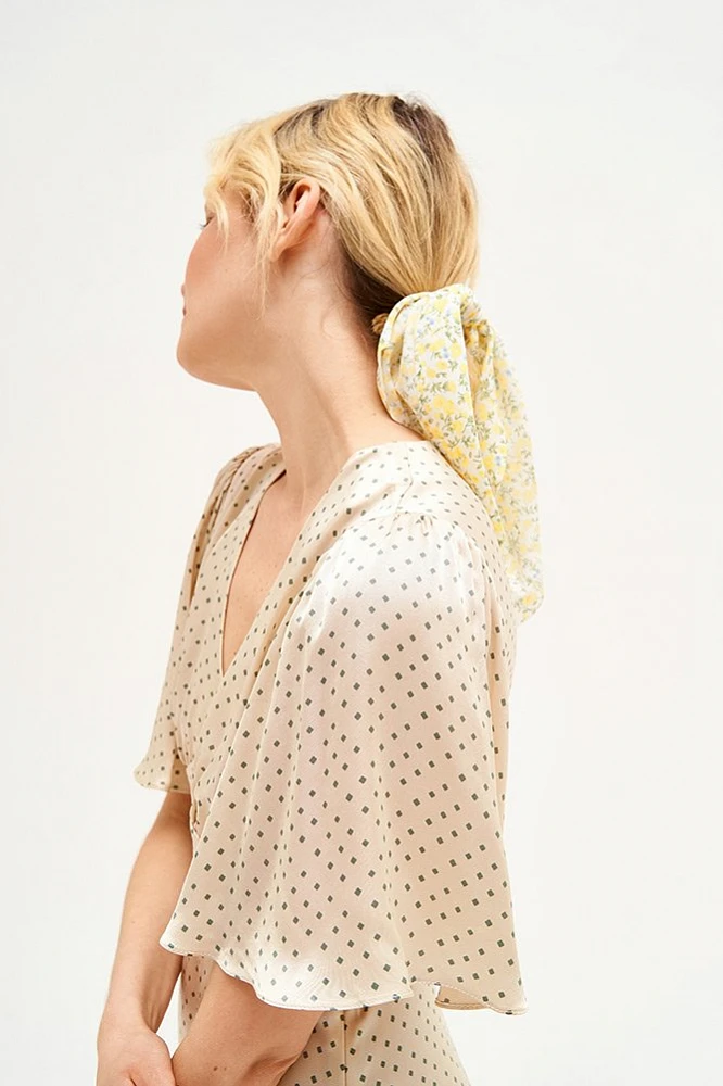 Платье с фигурной кокеткой