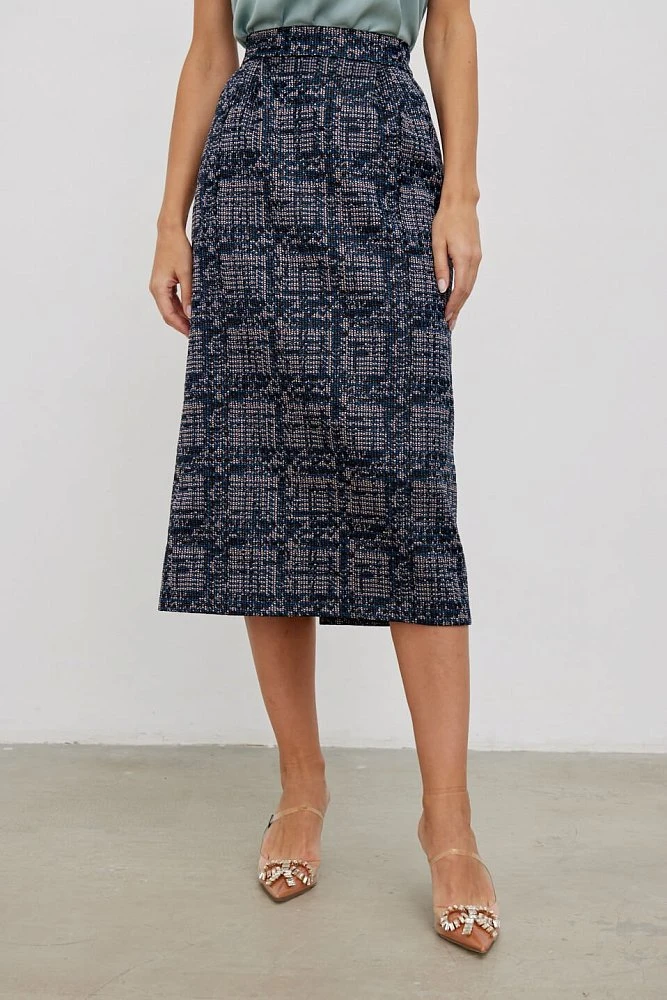 Юбка с защипами